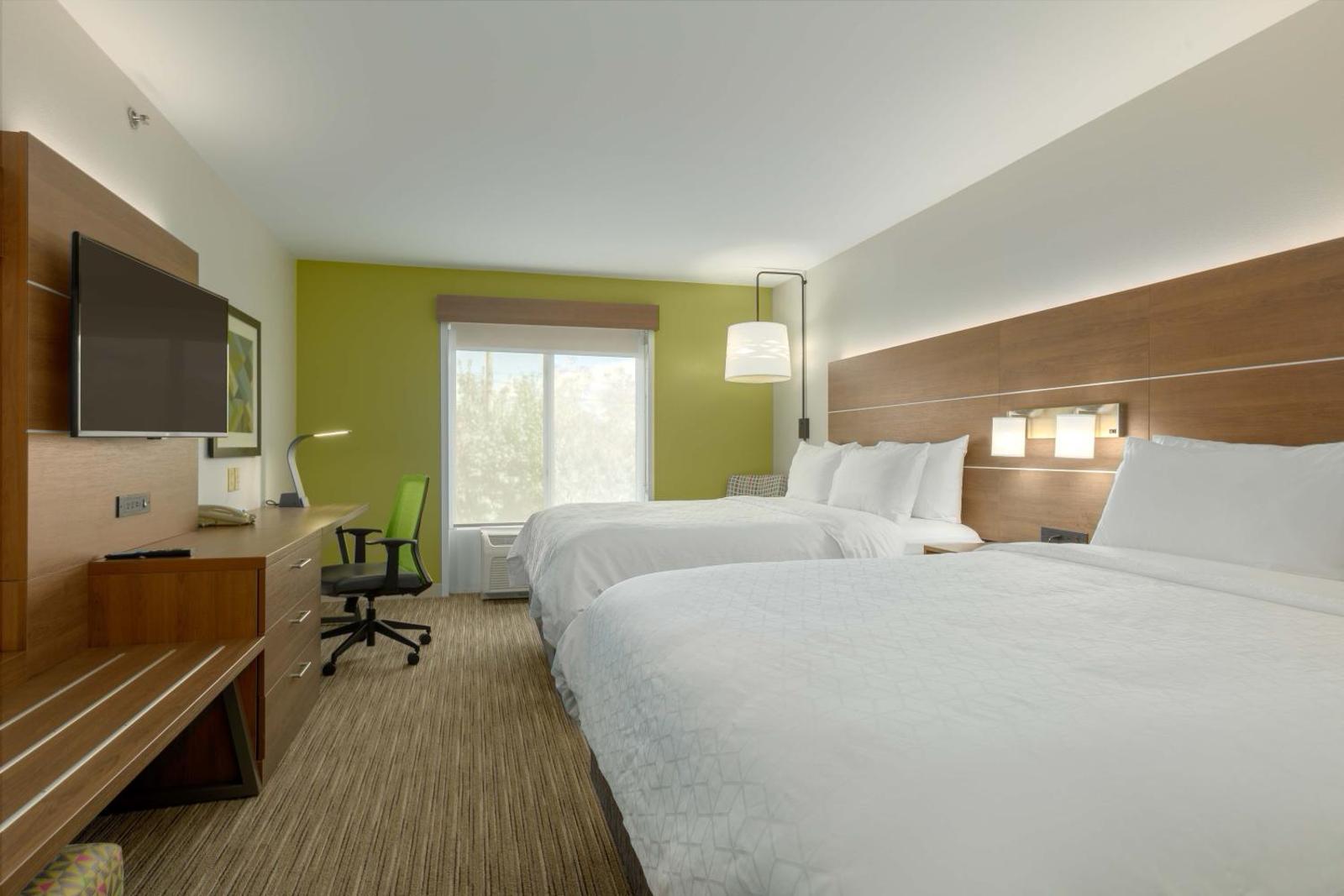 Holiday Inn Express Hotel & Suites Binghamton University-Vestal